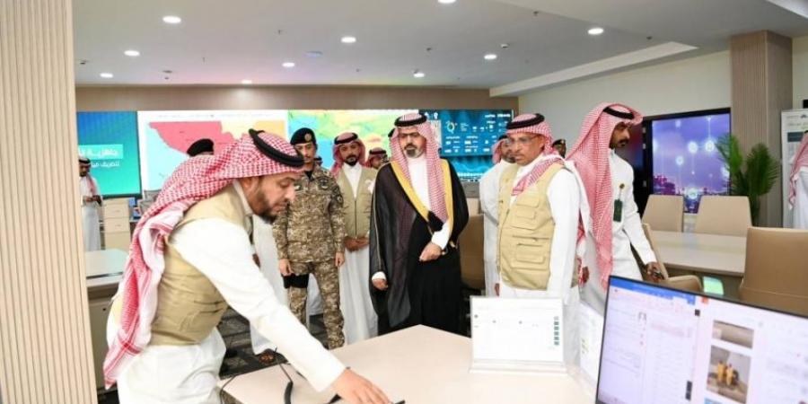 نائب أمير جازان يتفقد مركز الطوارئ والأزمات بالمنطقة - هرم مصر