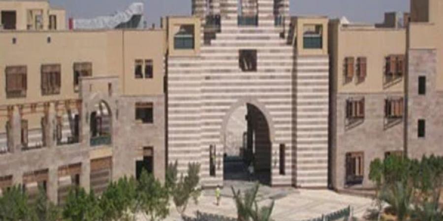 الجامعة الأمريكية تخرّج أول دفعة من برنامج إدارة صناعة السينما - هرم مصر