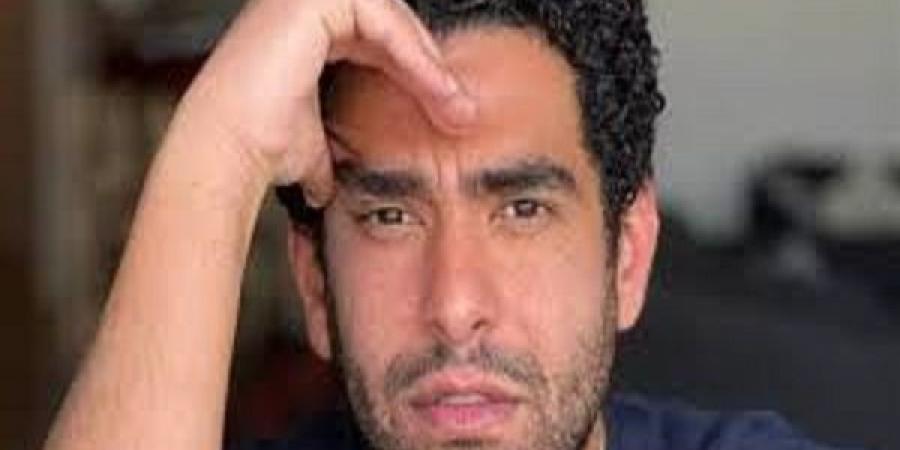 محمد كيلاني ينتقد بعض الصحفيين خلال تغطية عزاء الراحل تيمور - هرم مصر