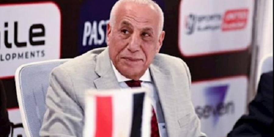 حسين لبيب يطالب جون إدوارد بإبعاد فريق الكرة عن الأزمة الحالية - هرم مصر