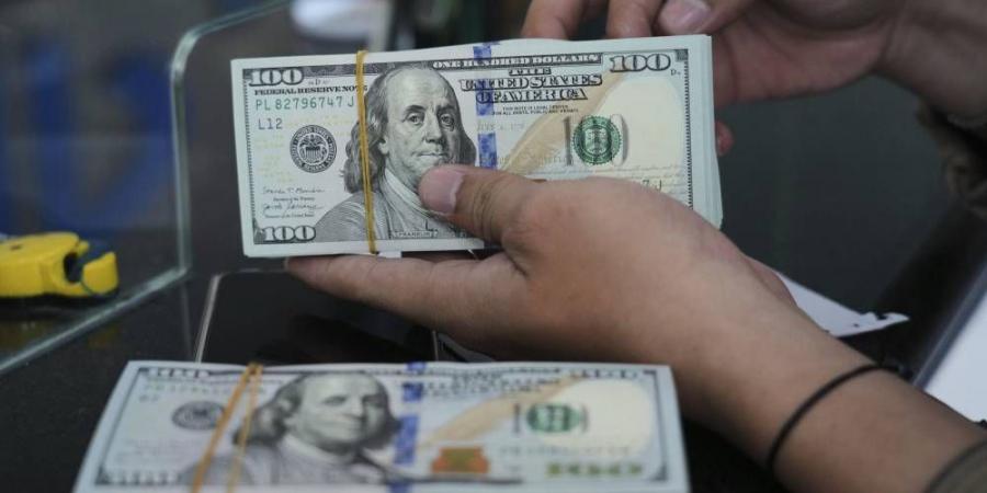 الدولار يرتفع وسط ترقب ندوة جاكسون هول السنوية - هرم مصر