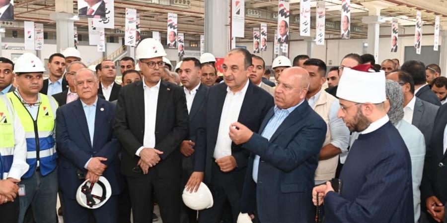 جبران: قانون العمل الجديد يراعي المعايير الدولية ويحقق الأمان الوظيفي للعمال - هرم مصر