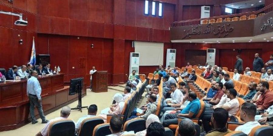 رئيس جهاز بدر: بيع 11 محلًا تجاريًا ومخبز بلدي بمزاد علني بالمدينة - هرم مصر