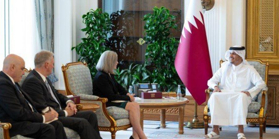 رئيس الوزراء القطري يبحث مع عضو في مجلس الشيوخ الأمريكي عددا من الموضوعات المشتركة - هرم مصر