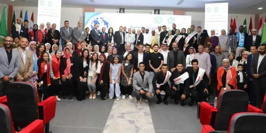 تحت شعار «شواطئنا حياتنا» شباب الجامعات يناقش تحديات التلوث البلاستيكي بمنتدى البيئة الساحلية - هرم مصر