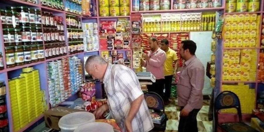 «تراجع الدولار وارتفاع الجنيه».. الفيومي يكشف أسباب تراجع الأسعار والمتوقع مستقبلًا - هرم مصر
