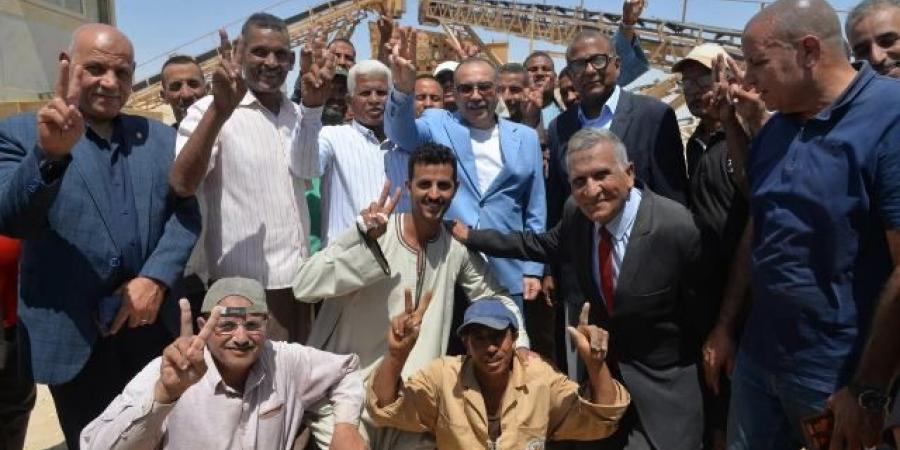 تشغيل تجريبي لمحطة تكسير المواد المحجرية بأسيوط - هرم مصر