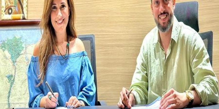 شيري عادل تنضم لأسرة  فيلم حين يكتب الحب - هرم مصر