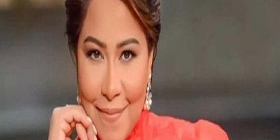 محامي شيرين عبدالوهاب يتنحى عن الدفاع عنها بعد أنباء عودتها لحسام حبيب - هرم مصر