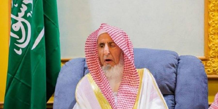 مفتي عام السعودية: تبرع ولي العهد بالدم تجسيد للقدوة الحسنة في العمل الإنساني - هرم مصر