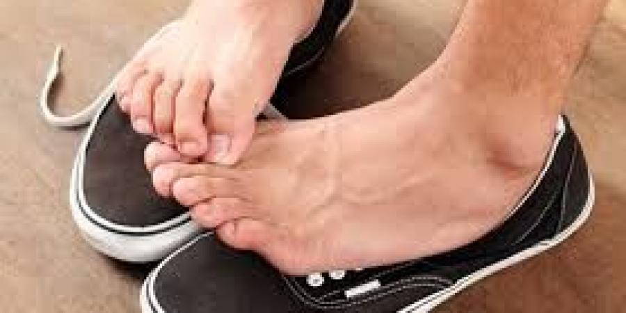 بريانكا شوبرا تكشف سر العناية بقدميها.. فوائد غير متوقعة لفرك الثوم على الجلد - هرم مصر