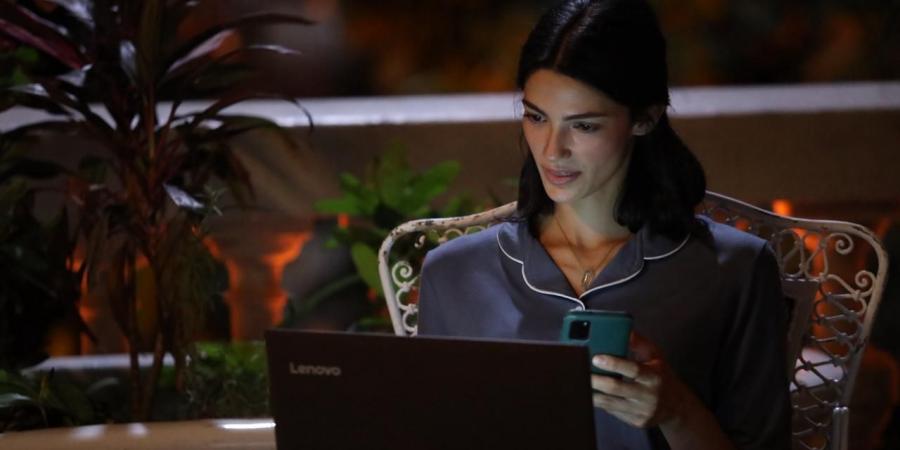 بداية مشوقة لحكاية Just You بطولة تارا عماد بمسلسل ما تراه ليس كما يبدو - هرم مصر