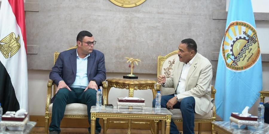 وزير الإسكان يصل محافظة مطروح لمتابعة موقف عدد من المشروعات - هرم مصر