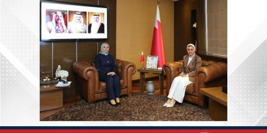 وزيرة شؤون الشباب تستقبل سفيرة الجمهورية التركية لدى مملكة البحرين - هرم مصر
