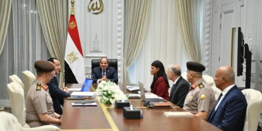 الرئيس السيسي يتابع الموقف المائي على مستوى الجمهورية ويوجه بترشيد الاستهلاك - هرم مصر