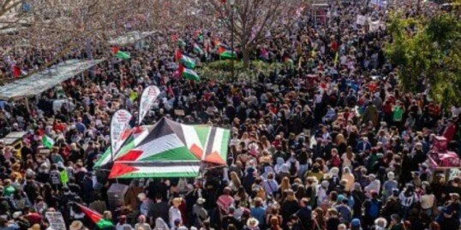 مسيرات أسترالية حاشدة تطالب بوقف الحرب الإسرائيلية على غزة - هرم مصر
