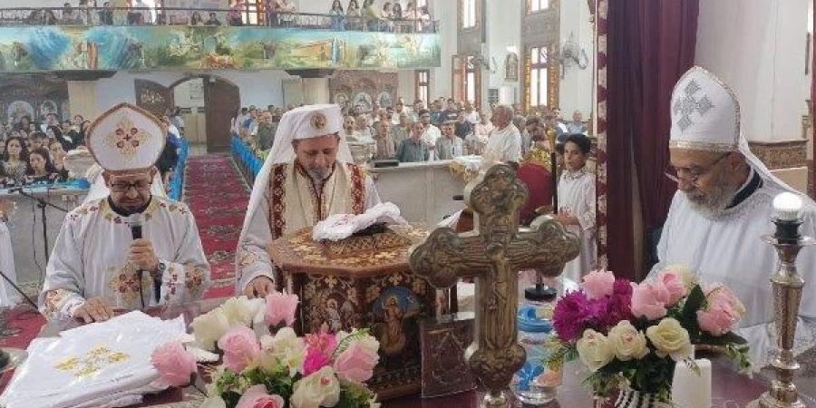 الأنبا بشارة يترأس قداس المناولة الاحتفالية بكنيسة السيدة العذراء بالبربا - هرم مصر