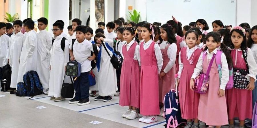 منح المدارس صلاحية مخاطبة الجهات الرسمية حال غياب الطالب - هرم مصر