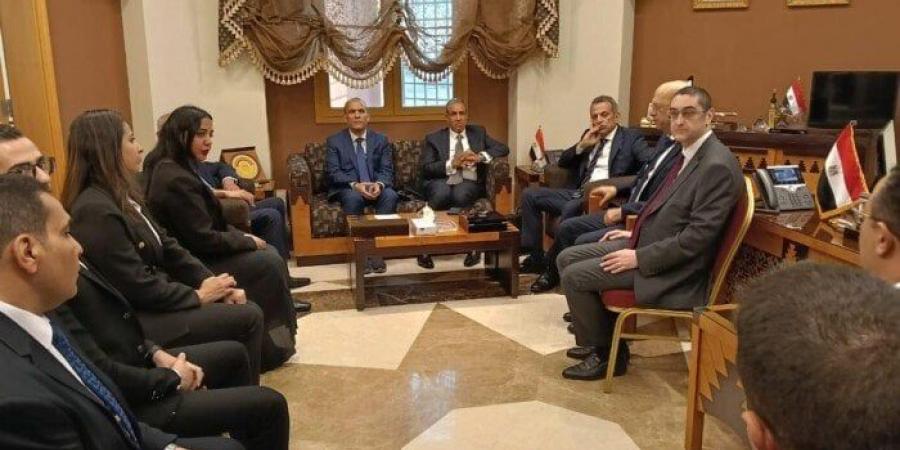 «وزير الخارجية» يتفقد مقر القنصلية العامة المصرية في جدة - هرم مصر