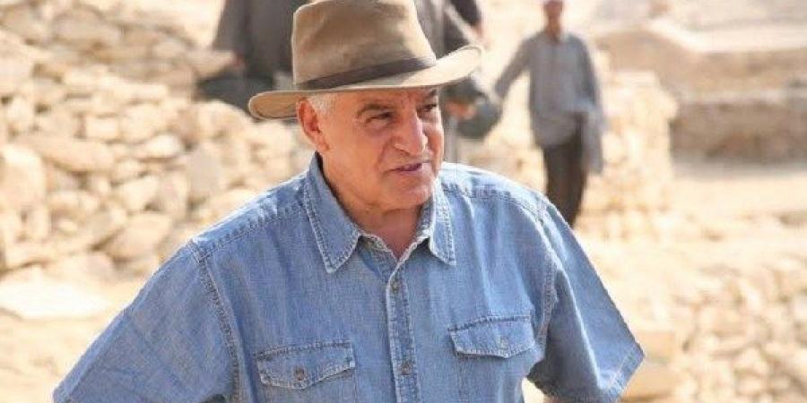 فراغات ضخمة.. زاهي حواس: ما زالت غرفة دفن الملك خوفو بالهرم موجودة - هرم مصر