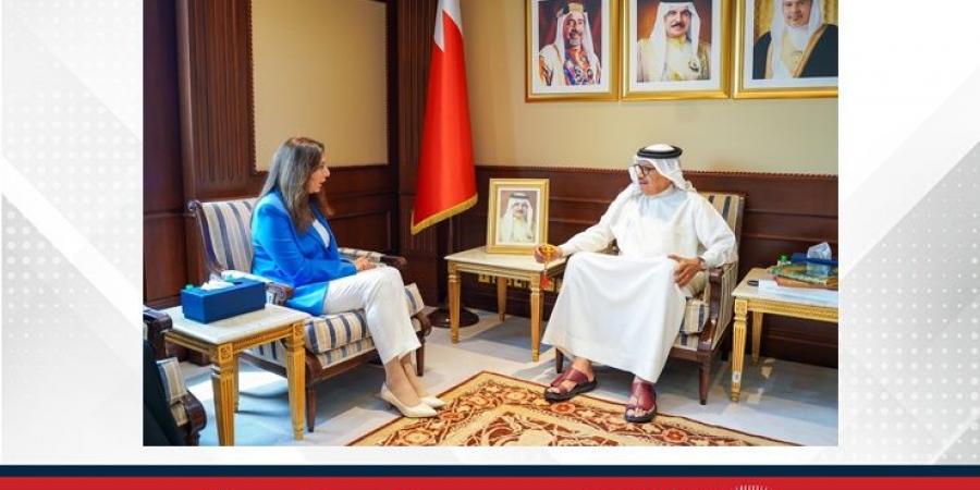 وزير الخارجية يستقبل سفيرة جمهورية مصر العربية لدى مملكة البحرين - هرم مصر