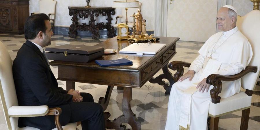 بابا الفاتيكان يستقبل المستشارمحمدعبد السلام لتعزيز حوار الأديان - هرم مصر