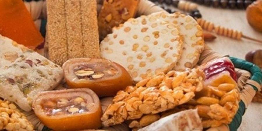 هل يجوز توزيع حلوى المولد النبوي للفقراء من أموال الزكاة؟.. الإفتاء تجيب - هرم مصر