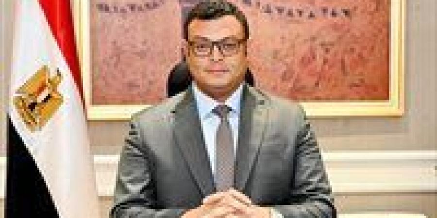 وزير الإسكان يُصدر قرارات إزالة لمخالفات بناء بمدينتي السادات وحدائق أكتوبر والساحل الشمالي - هرم مصر