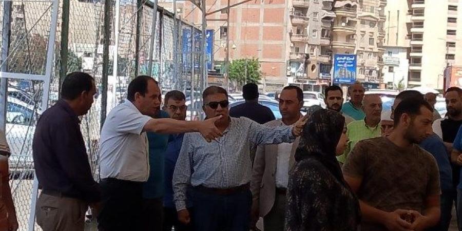 خلال تفقده سوق اليوم الواحد.. محافظ الدقهلية يؤكد على الالتزام بالأسعار المخفضة والمعلنة - هرم مصر