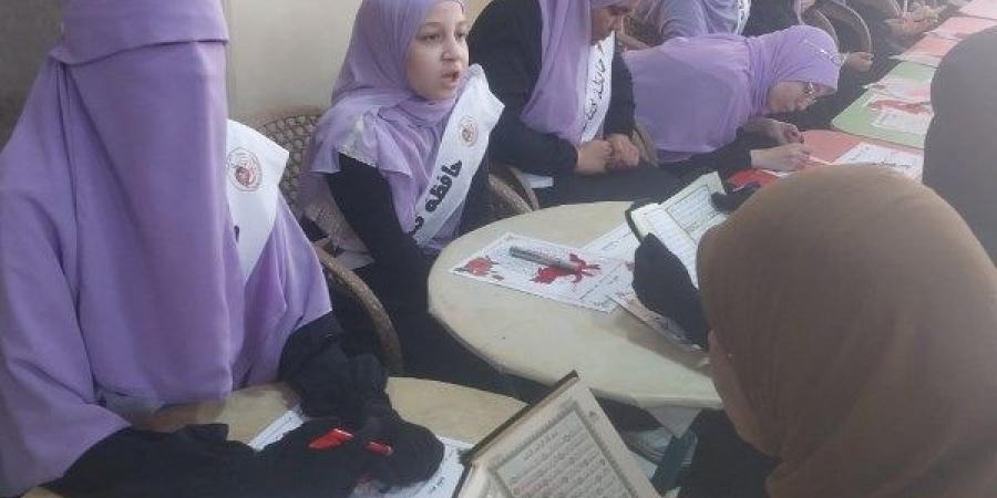 أصوات عذبة تتألق في مبادرة السرد القرآنى بالوادي الجديد - هرم مصر