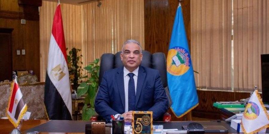 رئيس جامعة طنطا يؤكد أهمية تطوير خطة الأنشطة للعام الدراسي الجديد - هرم مصر