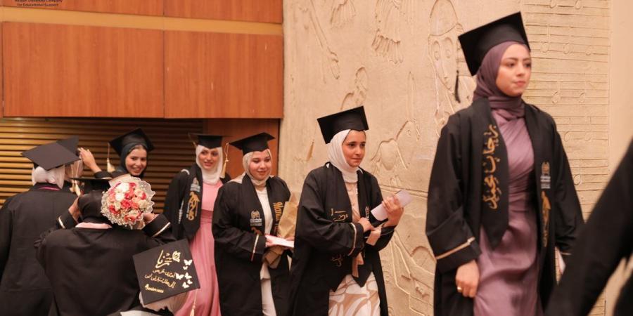 طلاب كلية التجارة وإدارة الأعمال بجامعة حلوان: "ليلة تخرجنا لا تُنسى - هرم مصر