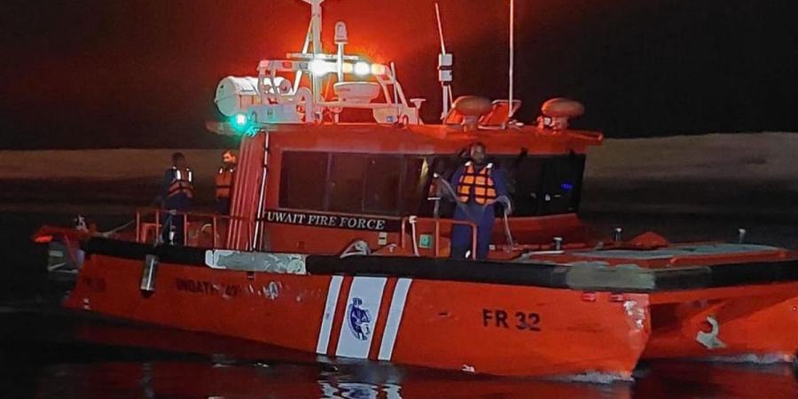 «الإطفاء»: 3 إصابات في حريق زورق بالسالمية - هرم مصر