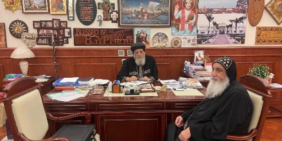 البابا تواضروس يستقبل نيافة الأنبا دانيال الأنبا بولا - هرم مصر