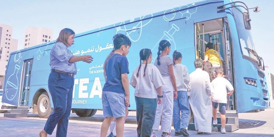 المركز العلمي يُطلق مبادرة «باص STEAM» - هرم مصر