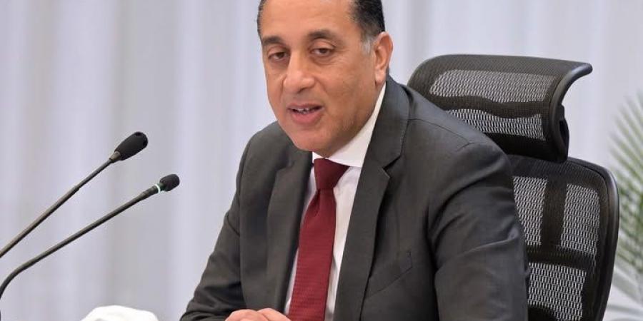 الوزراء يعقد اجتماعه الاسبوعي ويبحث عددا من الموضوعات الهامة - هرم مصر
