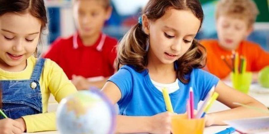 «التعليم» تكشف حقيقة تأجيل الدراسة والموعد النهائي لبداية العام الجديد - هرم مصر