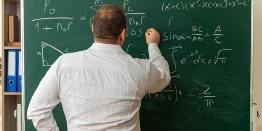 عبر بوابة الوظائف الحكومية.. طريقة الاستعلام عن مسابقة معلم مساعد لغة عربية 2025 - هرم مصر