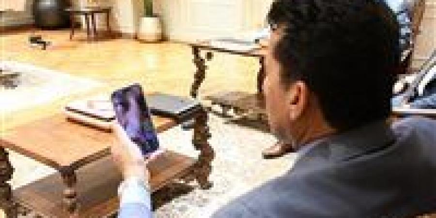 وزير الرياضة يتابع حالة عمر مرموش ويتواصل مع محمد صلاح والسفير المصري بعد مباراة بوركينا فاسو - هرم مصر