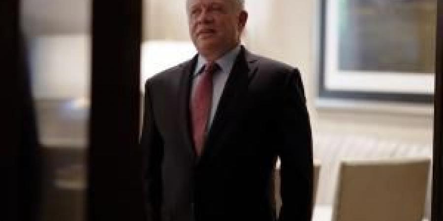 الملك يتقبل أوراق اعتماد عدد من السفراء - هرم مصر