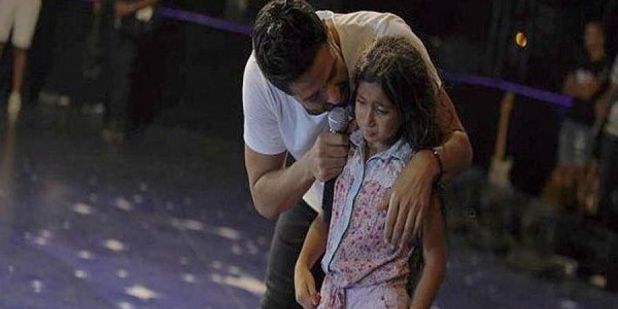 حماقي.. يواصل مواقفه الإنسانية مع الجمهور - هرم مصر