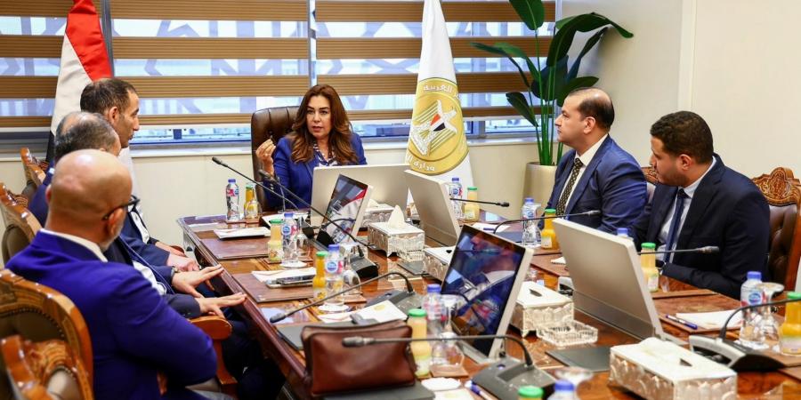 وزيرة التنمية المحلية تبحث مع "Edge Conn" تعزيز التعاون في التحول الرقمي - هرم مصر
