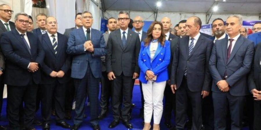 افتتاح 26 معرضًا لـ«أهلا مدارس» بالجيزة - هرم مصر