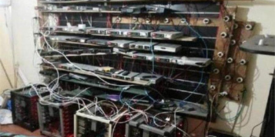 ضبط المدير المسؤول عن محل لبيع أجهزة «الريسيفر» بالجيزة - هرم مصر