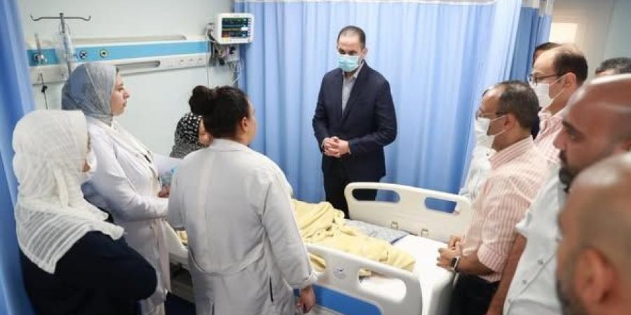 نائب وزير الصحة يتفقد مستشفى الأورام بسمالوط ومركز نقل الدم بالمنيا - هرم مصر