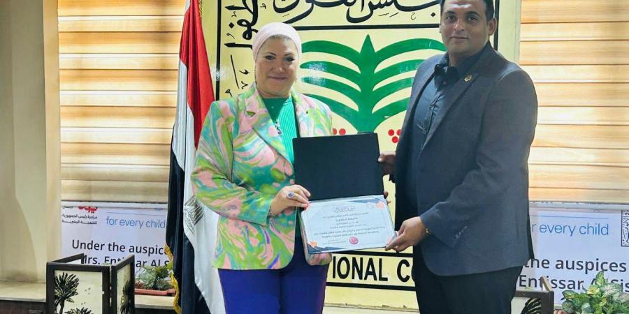 تقديرا لدورها البارز في دعم حقوق الأطفال والأمهات... أنتي الأهم تكرم رئيسة المجلس القومي للطفولة والأمومة - هرم مصر