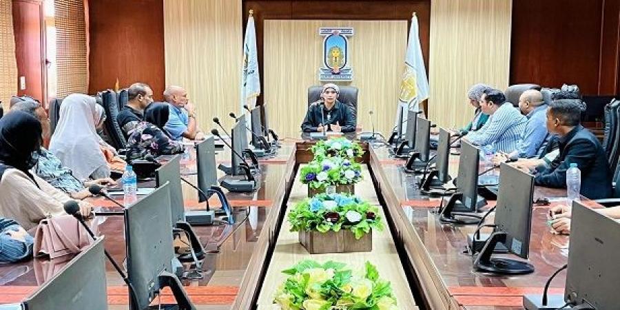 جامعة الأقصر تناقش استعدادات استقبال الطلاب الجدد وخطة الأنشطة - هرم مصر