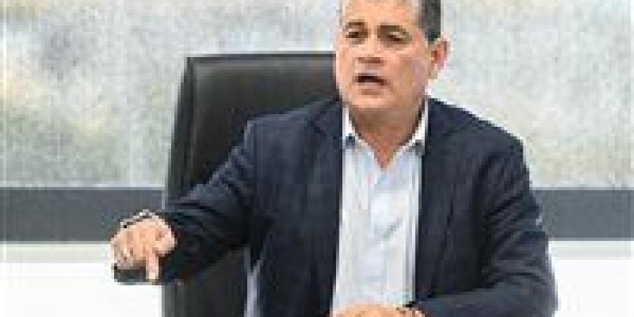 أوسكار رويز يجتمع بحكام الدورى الممتاز قبل انطلاق الجولة السادسة - هرم مصر