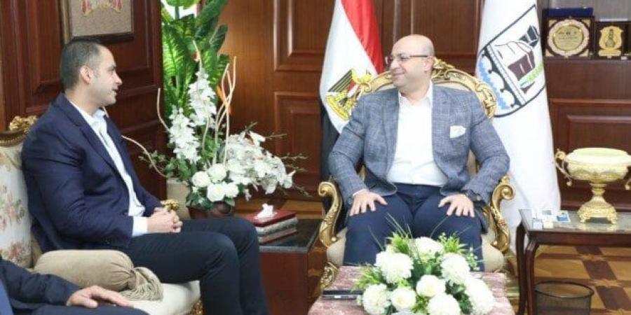 ​محافظ بني سويف يستقبل نائب وزير الصحة.. خطة عاجلة لتطوير المنظومة الصحية - هرم مصر