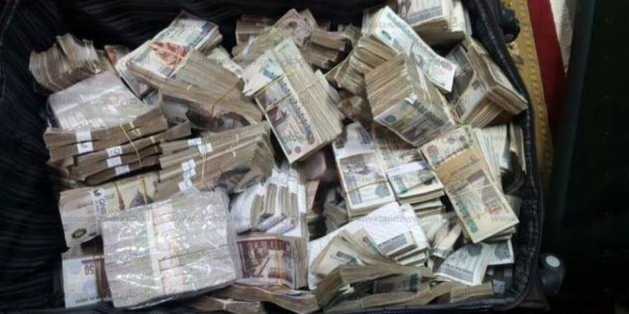 إجراء قانوني ضد متهمين بغسـل 70 مليون جنيه - هرم مصر